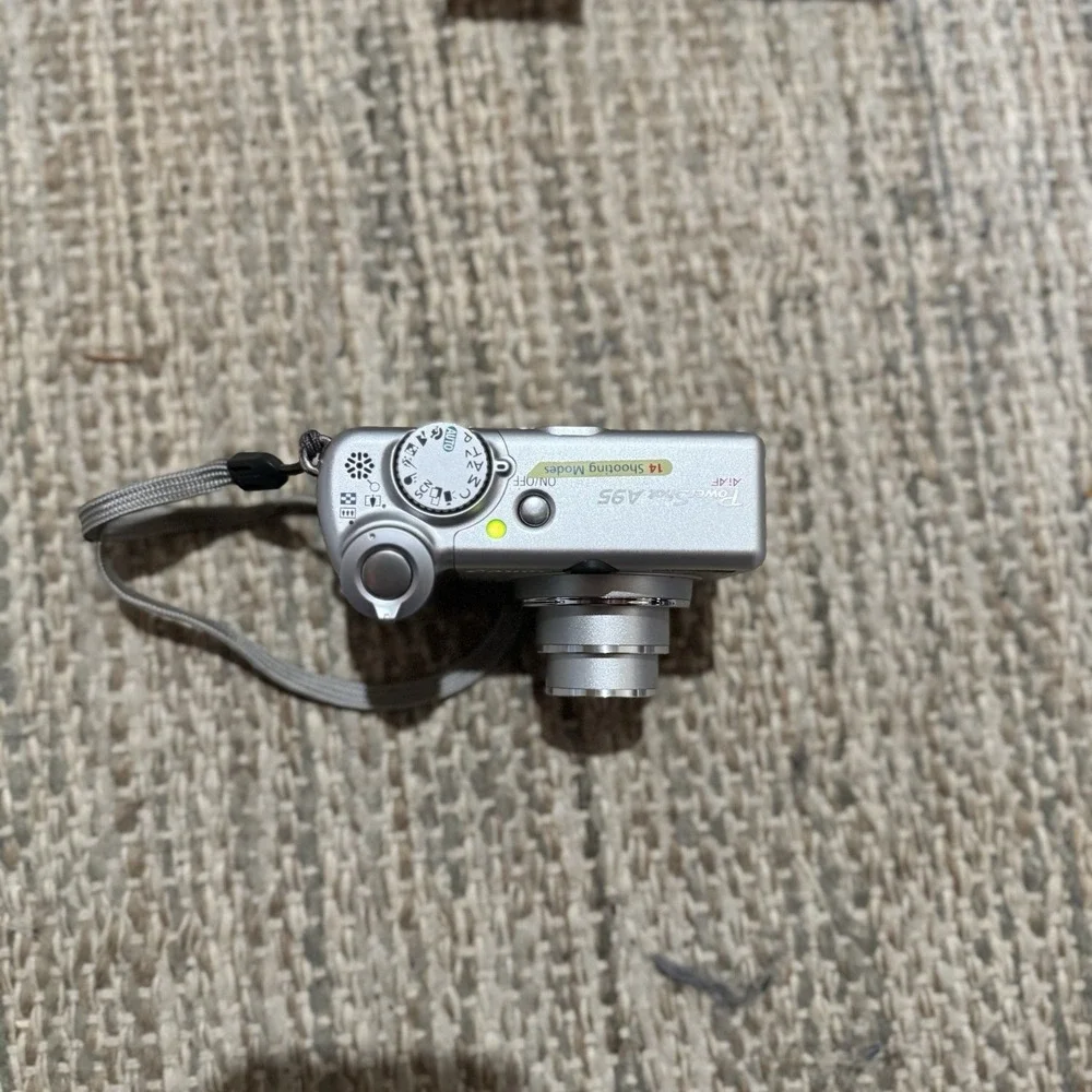Silver Canon PowerShot A95 5 MP Digital Camera- Original Box, 2gb Mem Card.